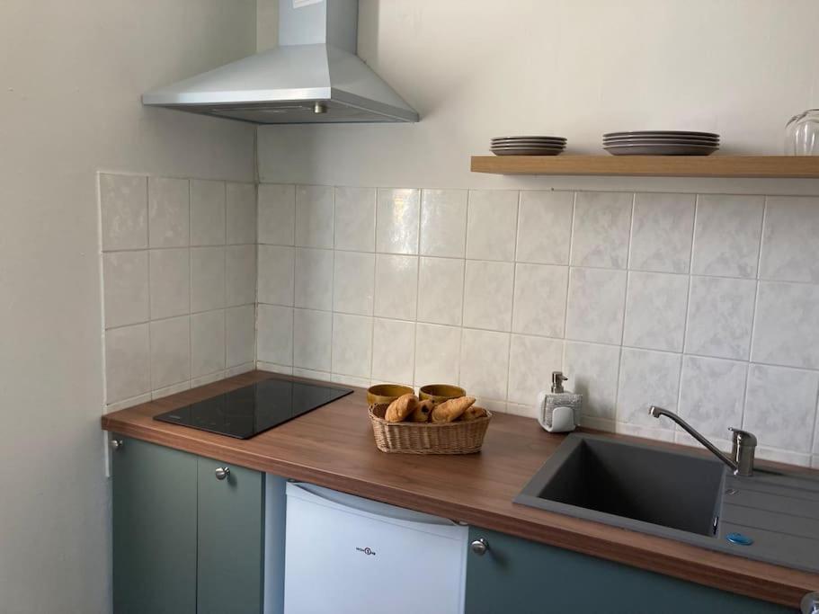 Cozy Studio With Balcony And Free Parking Aix-en-Provence Dış mekan fotoğraf