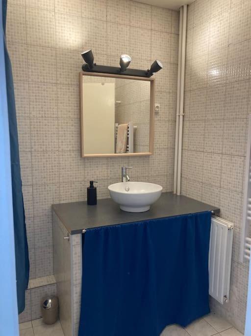 Cozy Studio With Balcony And Free Parking Aix-en-Provence Dış mekan fotoğraf